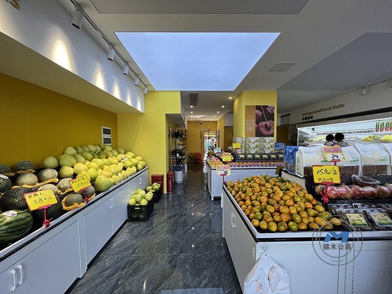 現(xiàn)代水果零食連鎖店裝修設計效果店內(nèi)實景
